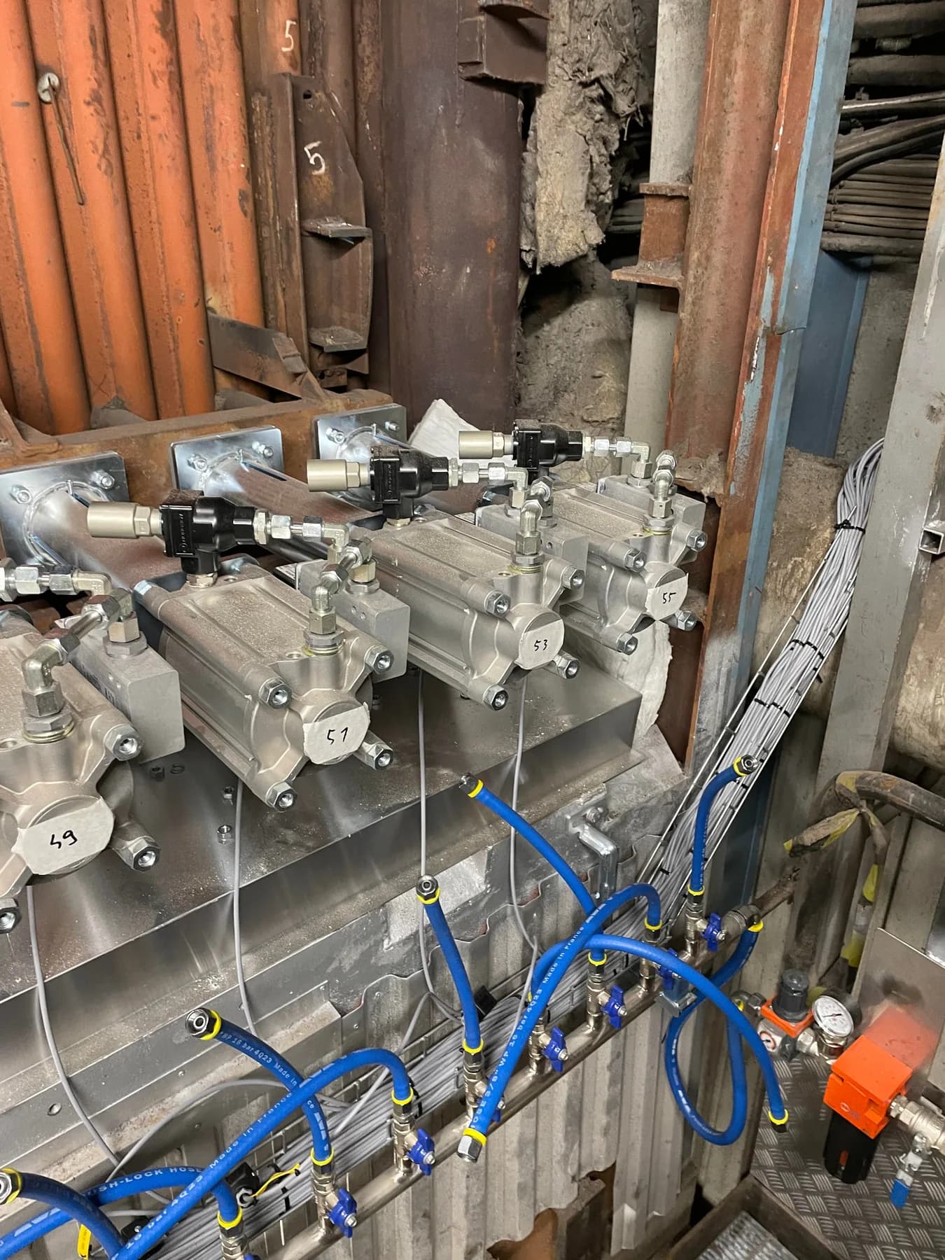 Hydraulic hammer replacement assembly on a boiler membrane wall in Halmstad - Halmstad HEMM Boiler Hydraulic Hammer Replacement, Sweden 2025